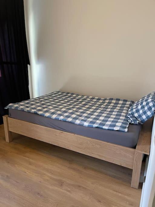 Lovely 1 Private Bedroom With Garden View รอตเตอร์ดัม ภายนอก รูปภาพ